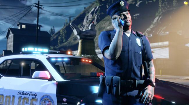 Image showing Vincent leaning against his LSPD cruiser in GTA Online.