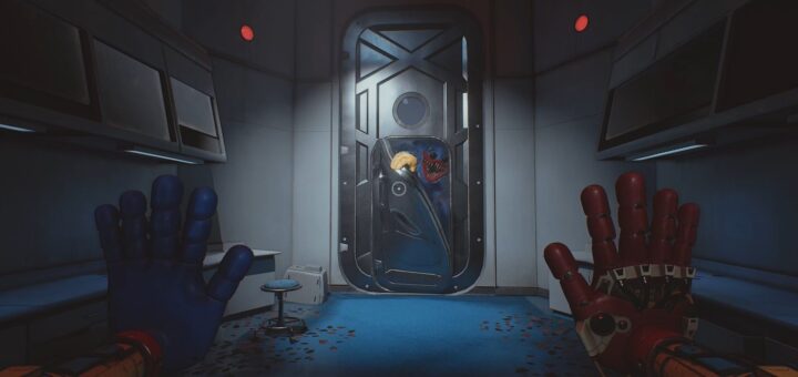 Huggy Wuggy stepping through the door at the start of Broken Things.